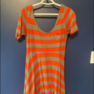 3/$15 Stretchy summer dress/ maternity